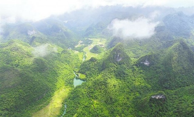 黔南荔波：纯净山水间的“地球绿宝石”_fororder_中首7