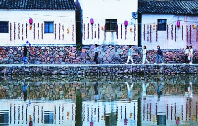 古镇保护:文化要“古”经济要“新” 古镇保护:文化要“古”经济要“新”