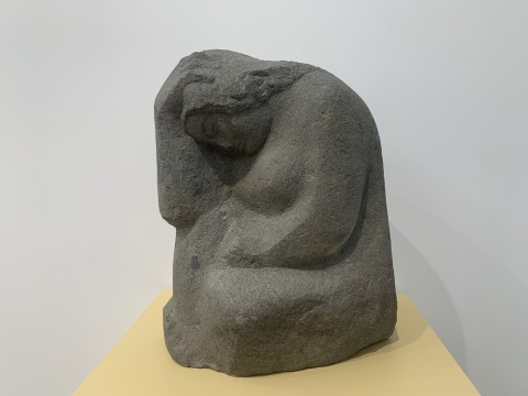 《又添新愁》&nbsp;46×34×28cm 砂石 1989 