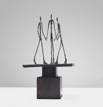 阿尔贝托·贾科梅蒂 《三个行走的男人》 171.1×40.1×4.5cm 铜、铜锈 1948 鸣谢路易威登基金会 