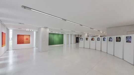 “激浪之城：世纪之交的艺术与上海”展览现场，UCCA Edge，2021 