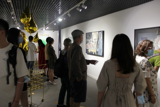 “云泥” 芳草地画廊开幕式现场 