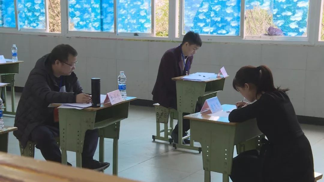 公务员报考不在限制学历