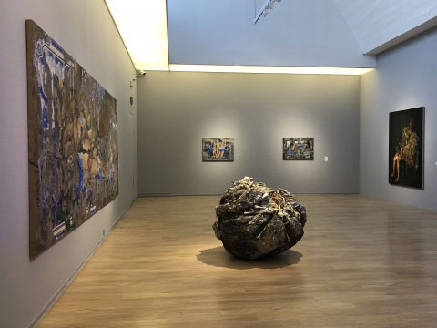 东南亚艺术群展“坠落”现场 