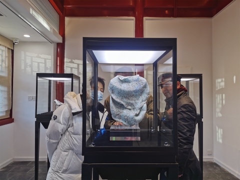 废料到艺术的转化：在王府中环看向阳关于过去、现在与未来的转换