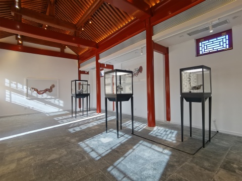 “过去是现在的未来”展览现场 