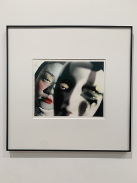 陈可《面具》20寸 手工上色黑白照片 底片：2001-2002 制作：2008 