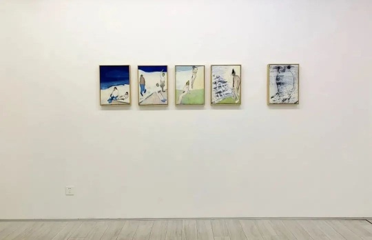 闫占城的画：不知道来自哪里的人，带着各种各样的帽子