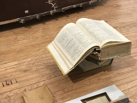 一切都源于一张旧书架，蔡锦空间 新展“信息”开幕