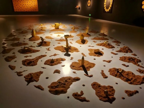万物生辉，“世间·温度·光辉” 唐国志个展开幕