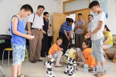 “科学工作室”暑期开放了